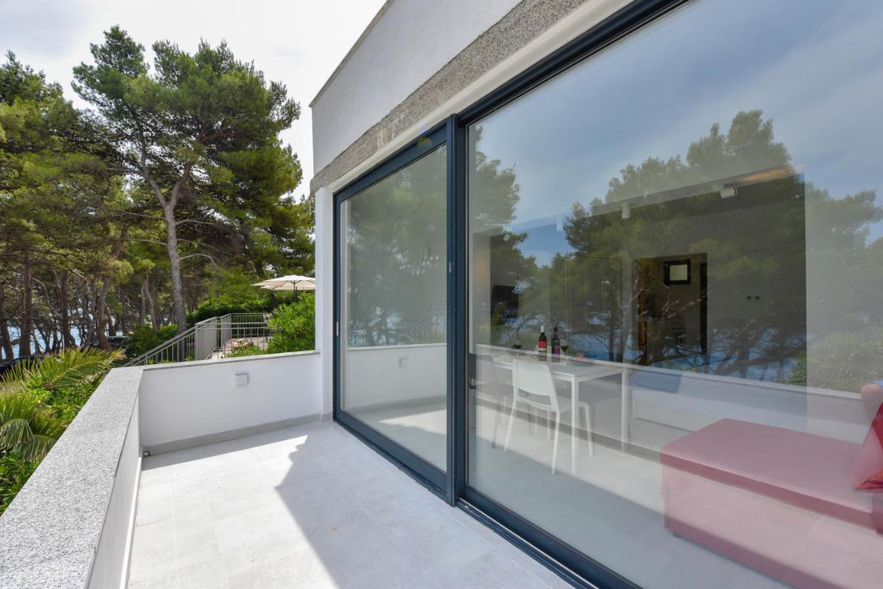 Lazaneo Seafront Apartments, Jelsa  Exterior photo