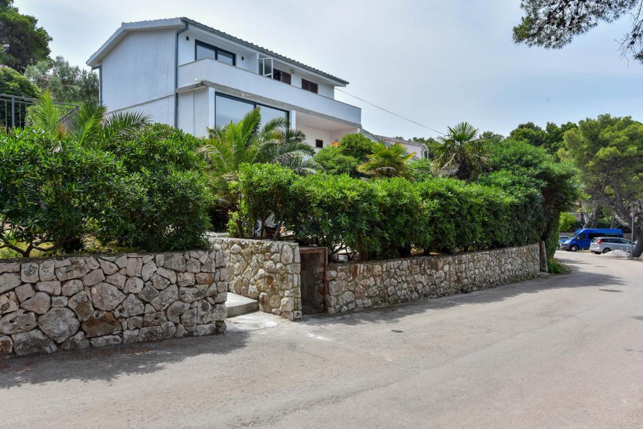 Lazaneo Seafront Apartments, Jelsa  Exterior photo