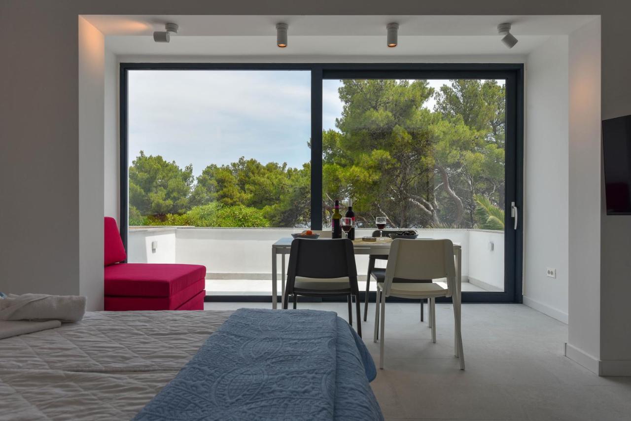 Lazaneo Seafront Apartments, Jelsa  Exterior photo