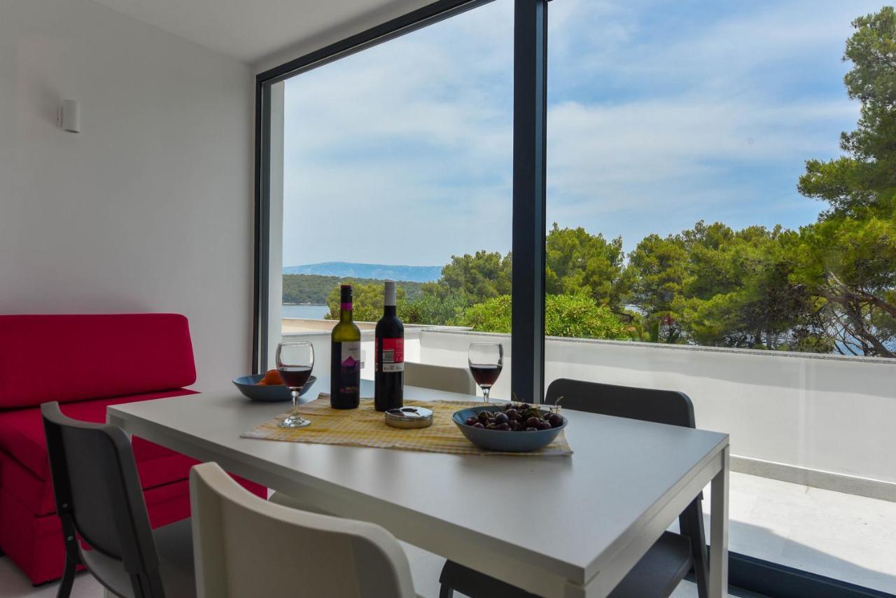 Lazaneo Seafront Apartments, Jelsa  Exterior photo